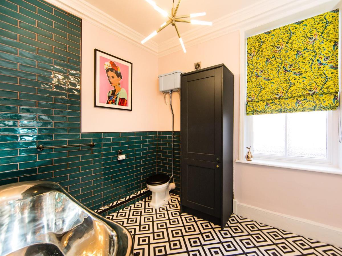 יורק Maison Parfaite Yo1 - Exquisite 400 Year Old, City Centre Townhouse מראה חיצוני תמונה