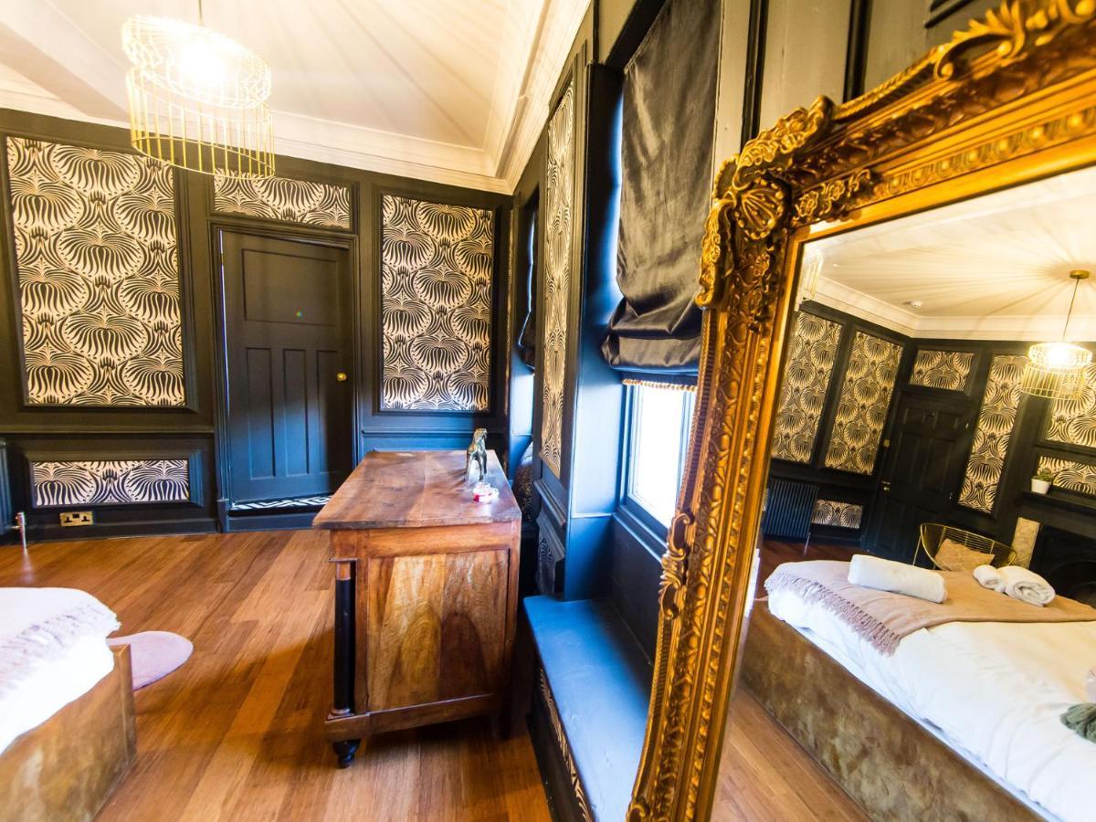 יורק Maison Parfaite Yo1 - Exquisite 400 Year Old, City Centre Townhouse מראה חיצוני תמונה