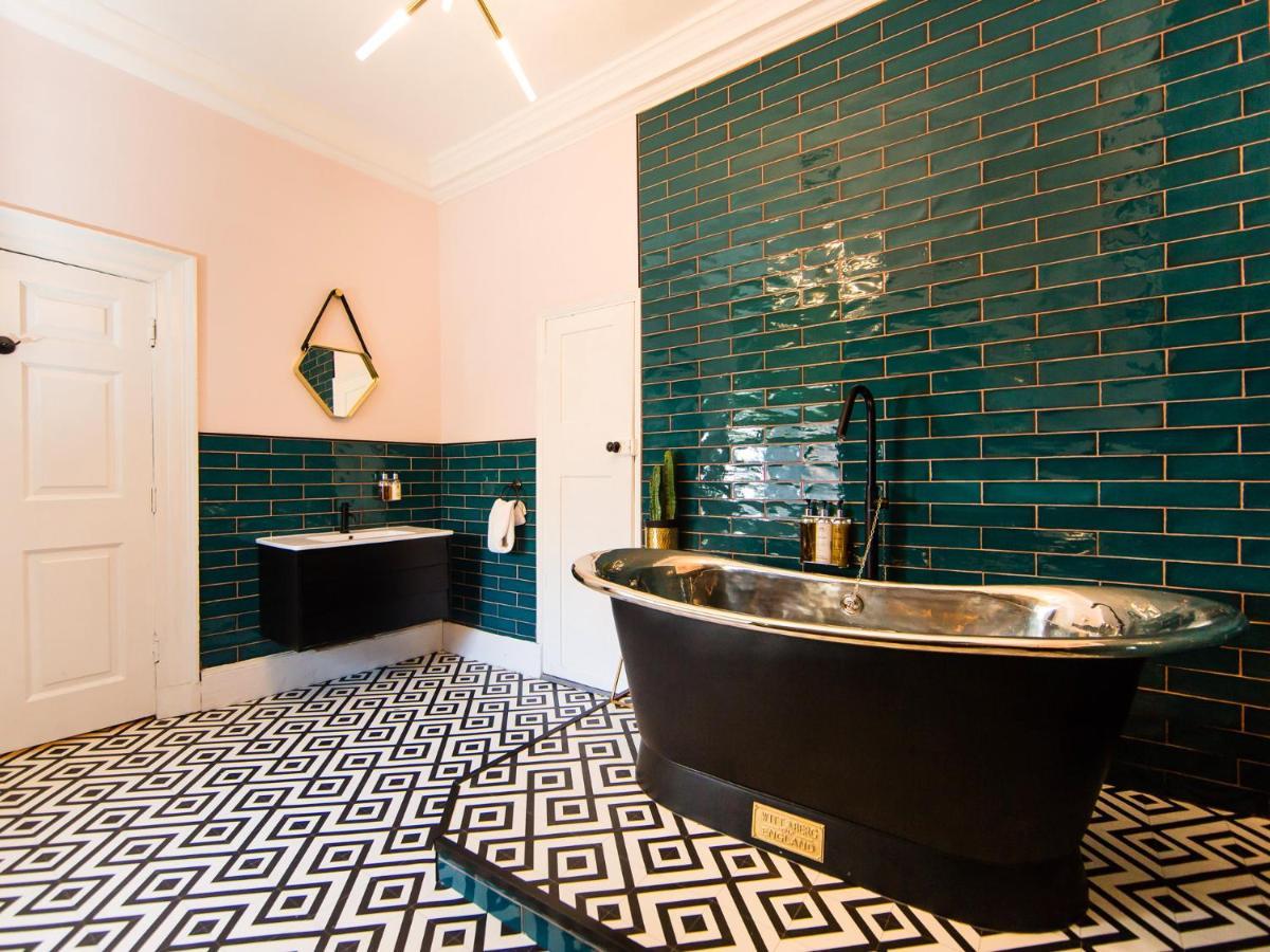 יורק Maison Parfaite Yo1 - Exquisite 400 Year Old, City Centre Townhouse מראה חיצוני תמונה